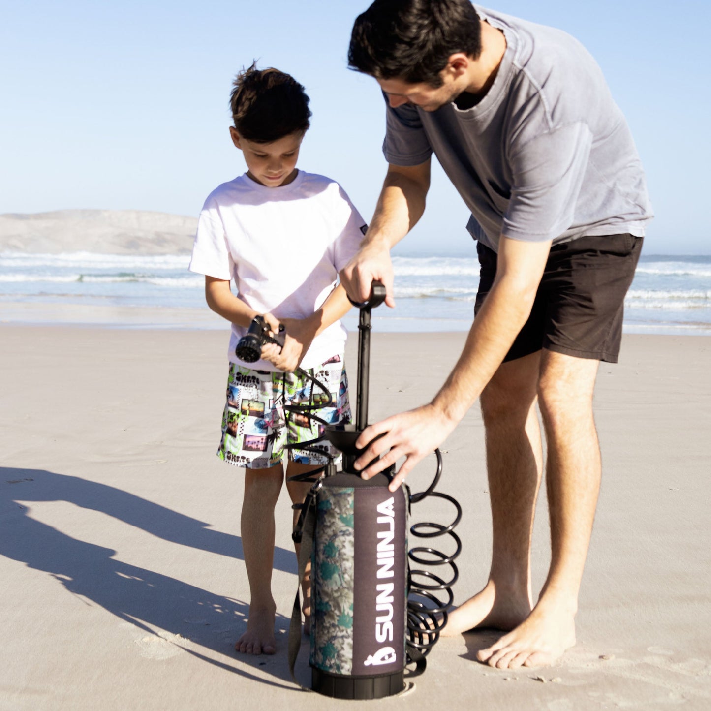 portable-shower-2-1-gallon-q6 0010_Portable_shower_2.1gal_camo_6.jpg