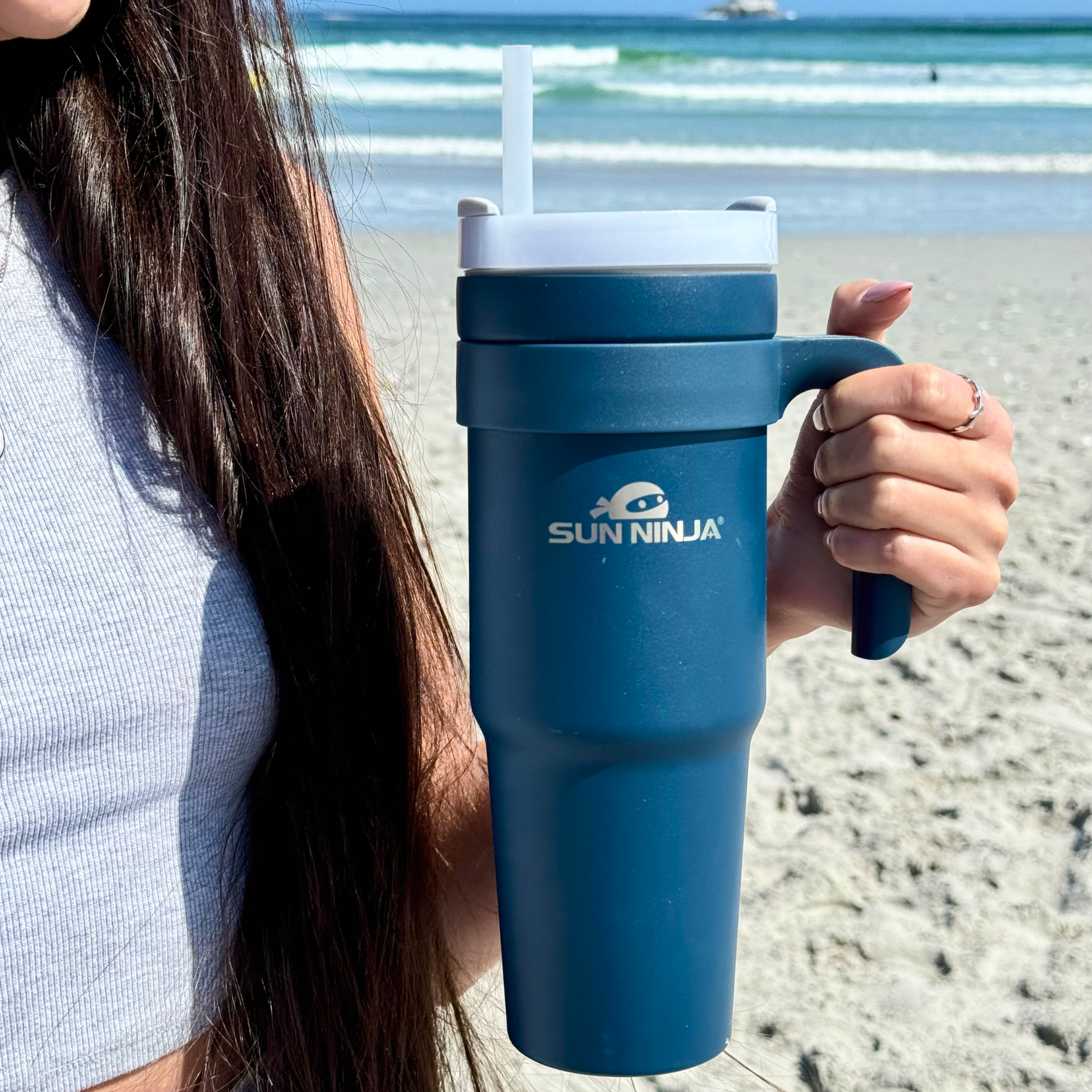 40-oz-travel-mug-i7 40oz_travel_mug_navy_7.png