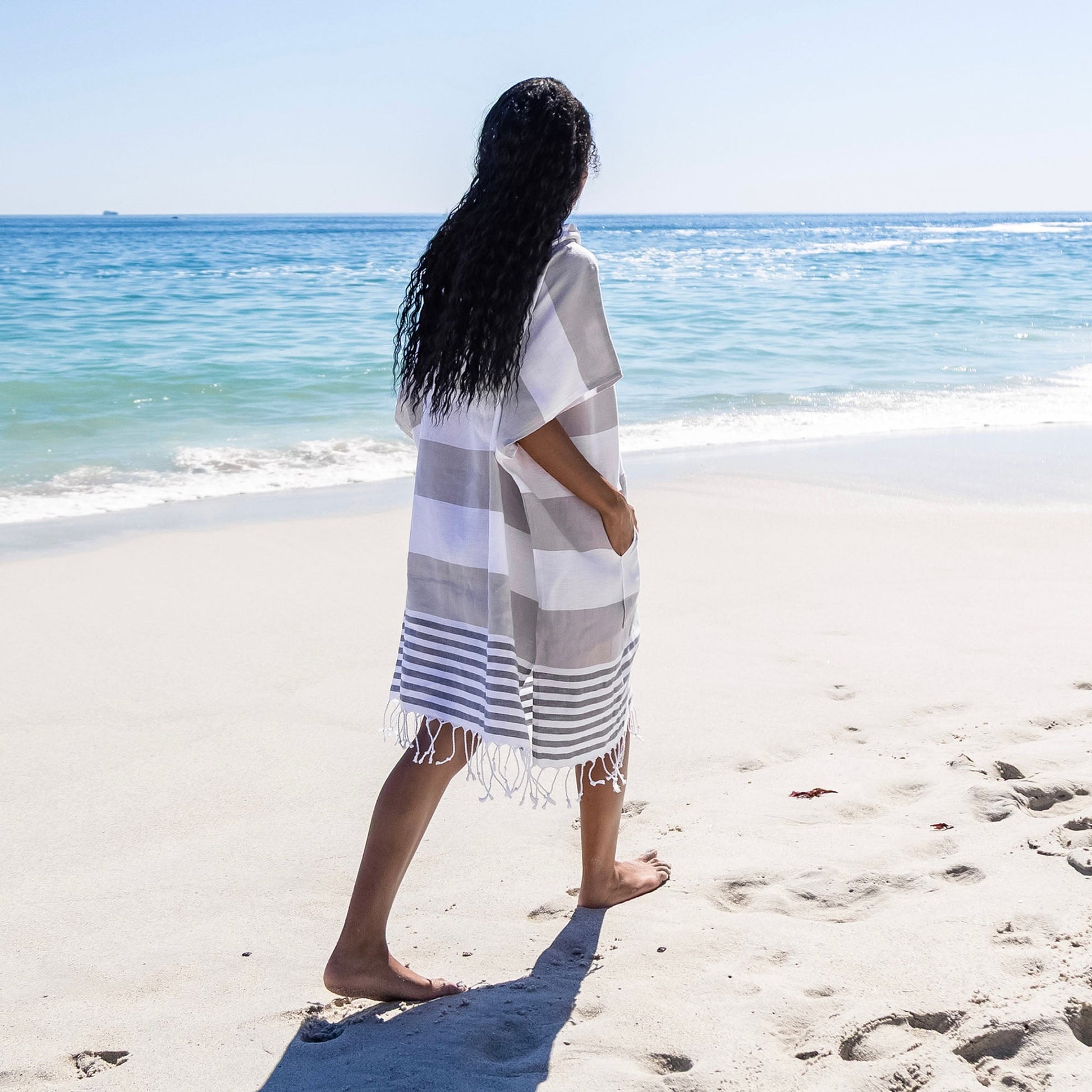 towel-poncho-i9 7_0003_Beach_Poncho_6.jpg