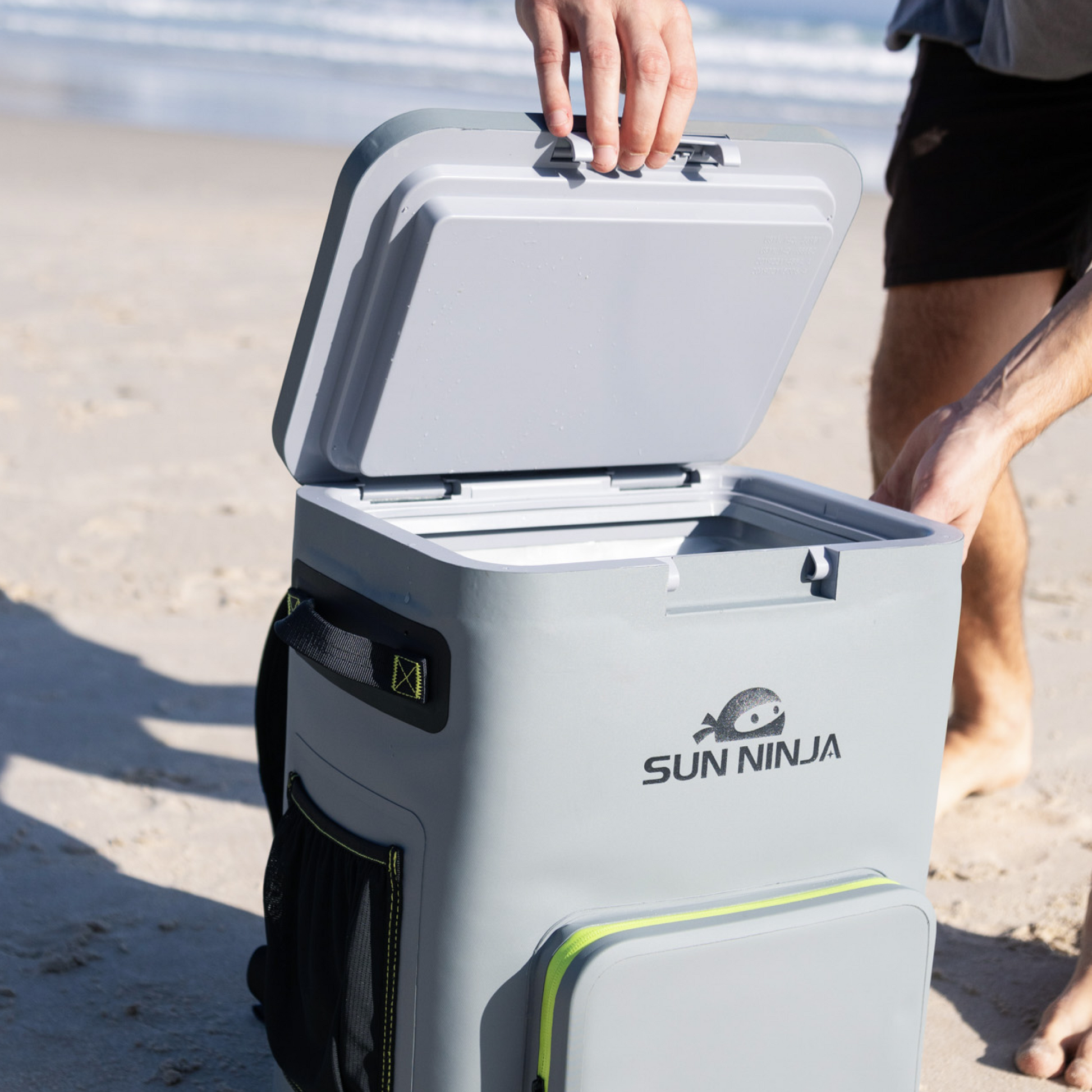 backpack-cooler-e8 Backpack_cooler_grey_9.png