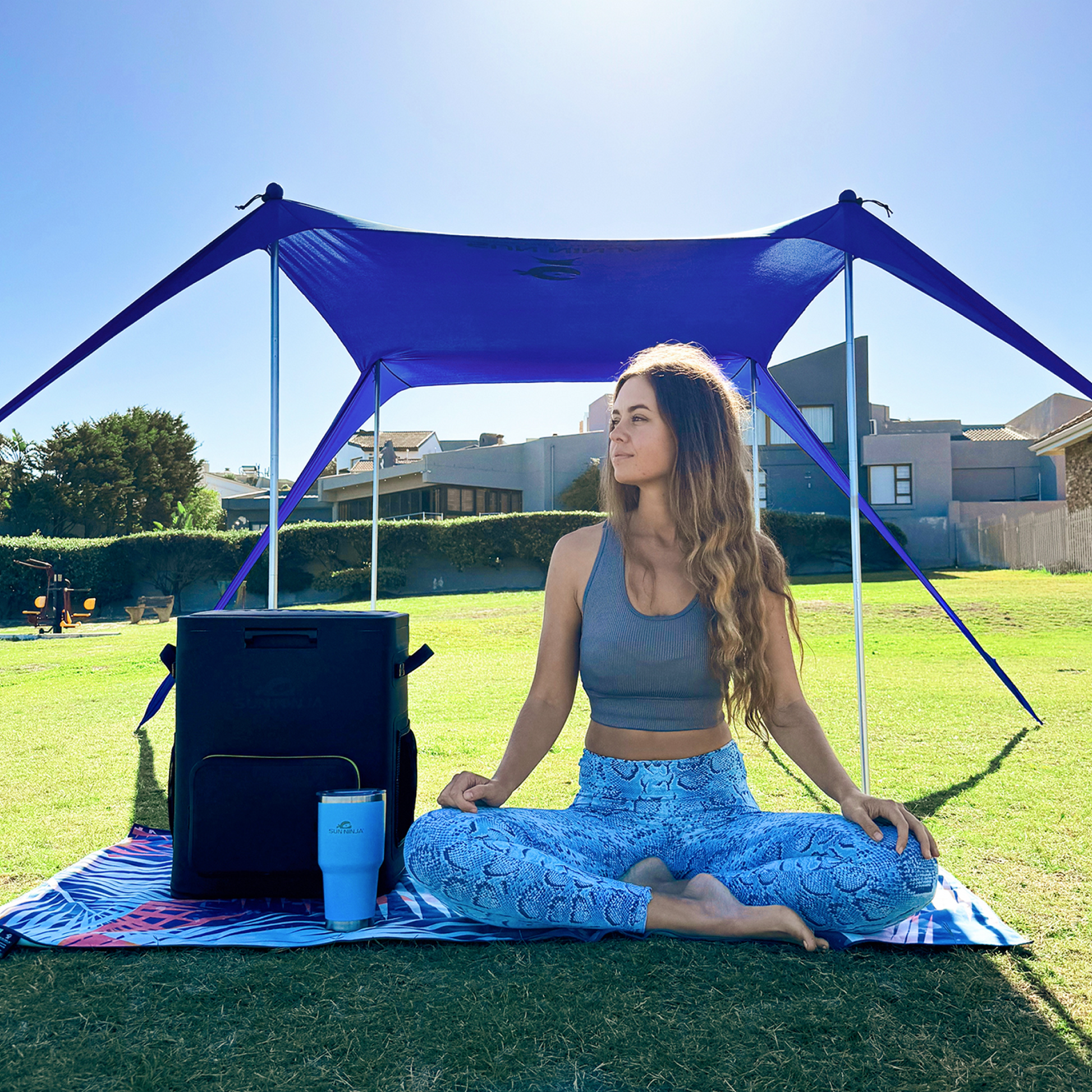 beach-tent-2-person-i2 Sun-Ninja_2_person_tent_navy_5.png