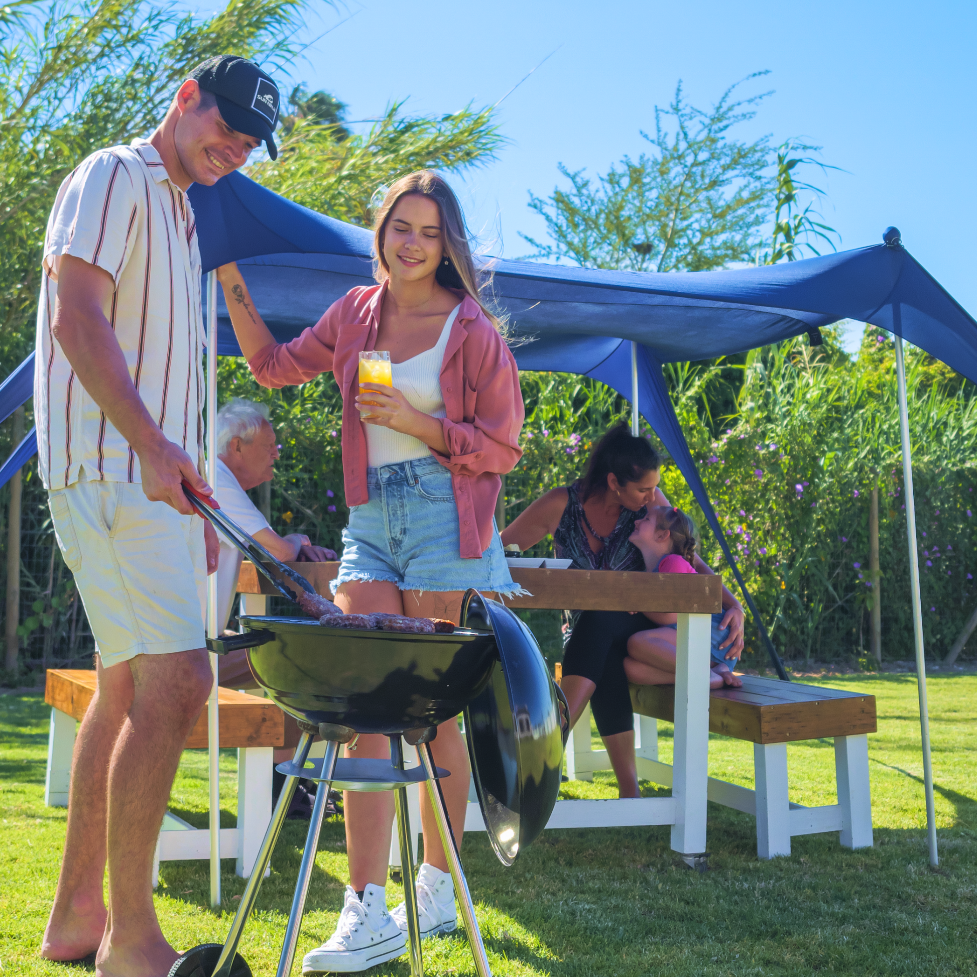 beach-tent-4-person-c3 Sun-Ninja_4_person_tent_royal-blue_7.png