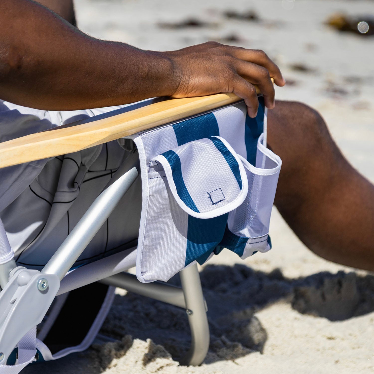 the-chill-dad-bundle-x2 Sun-Ninja_Beach_Chair_Flamingos_0_0008_Sun-Ninja_Beach_Chair_Navy_Stripes_6.jpg