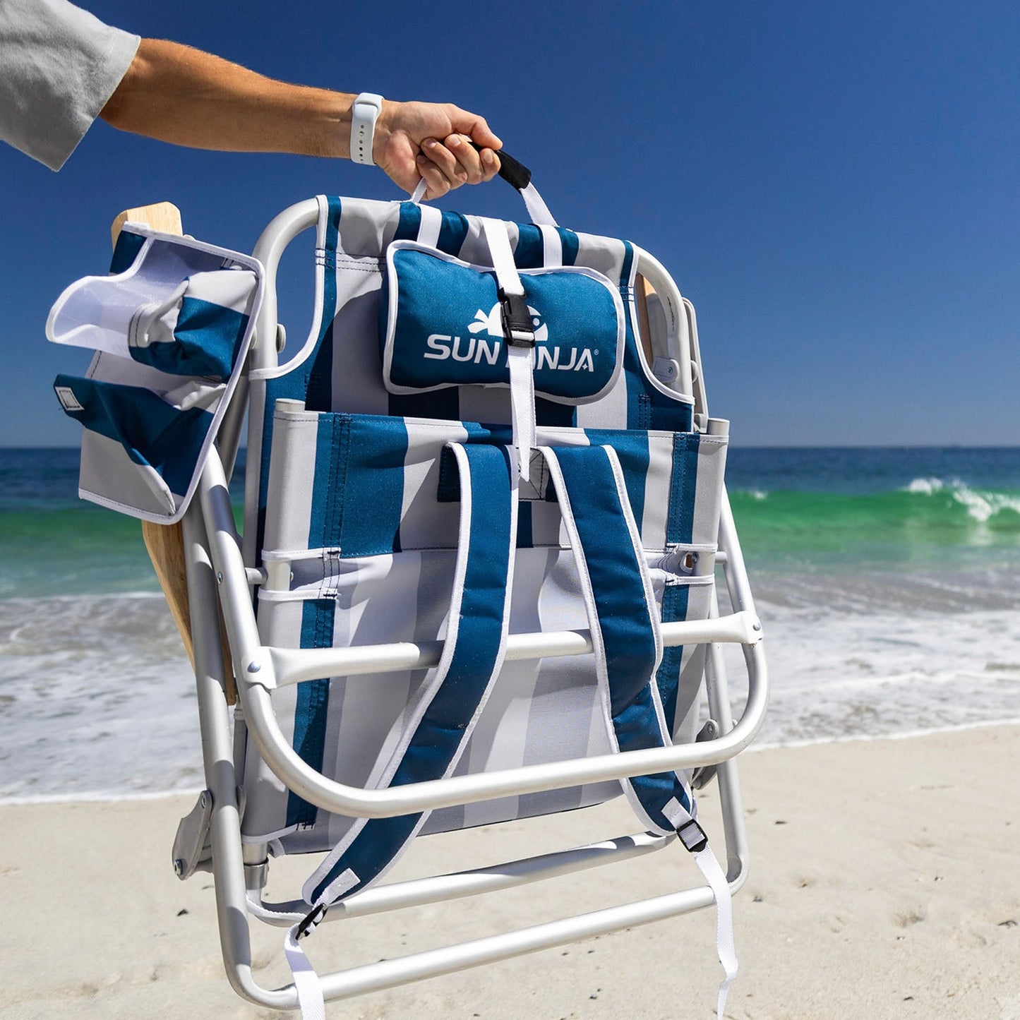 the-chill-dad-bundle-o9 Sun-Ninja_Beach_Chair_Flamingos_0_0009_Sun-Ninja_Beach_Chair_Navy_Stripes_5.jpg